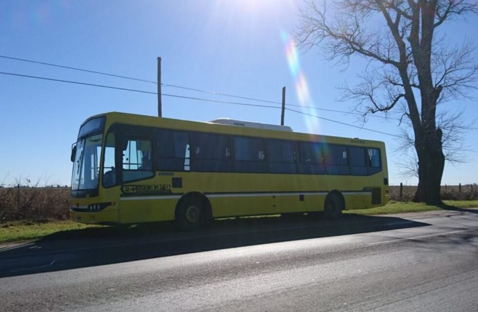 Usuarios de la línea 33/9 denuncian demoras de hasta una hora