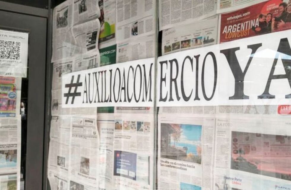 Ruidosa protesta de los comerciantes de Santa Rosa en reclamo de auxilio económico