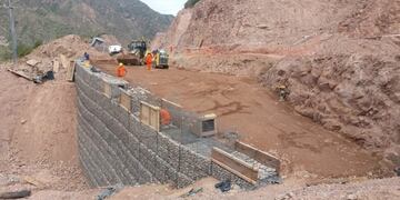 La construcciu00f3n de este tu00fanel carretero de eje recto y con una longitud total de 375 m.