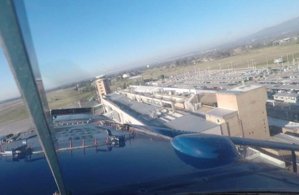 Covid 19: el Gobierno limpió y desinfectó el aeropuerto provincial