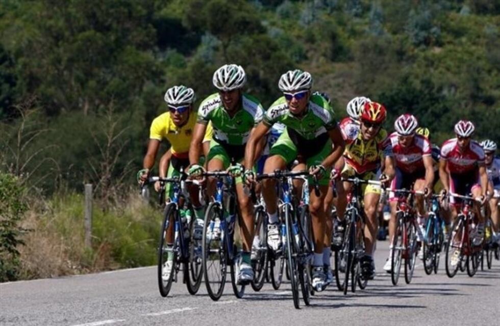 Ciclismo: Festejos para Agustín Barrera y Jorge Bajinay en Chilecito