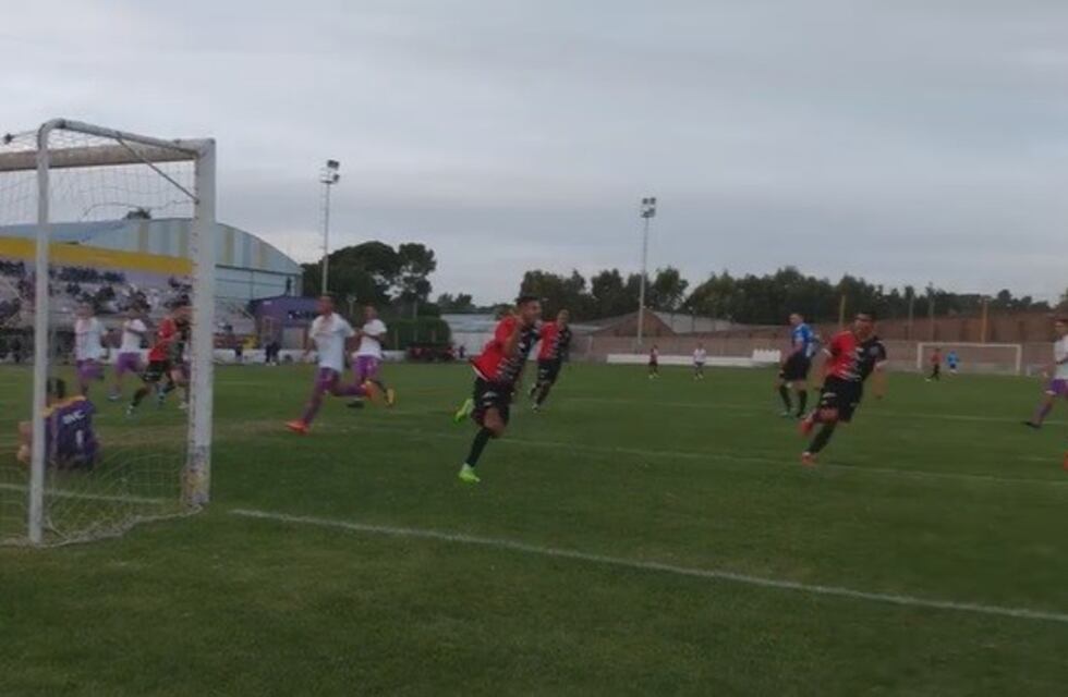 Sporting le ganó a Tiro y es uno de los punteros