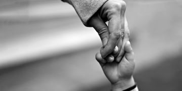 En Argentina, hay 5471 personas que registraron su voluntad de adoptar (Getty Images)