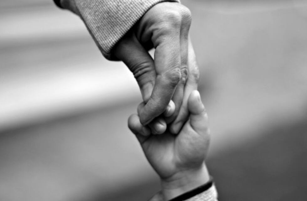 Crecer sin padres: cumplió 18 años y nadie la adoptó