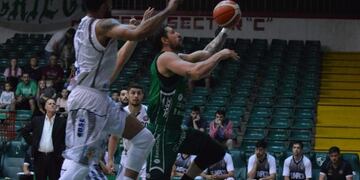 El Griego se recuperó y fue fundamental Romano, con 27 puntos\u002E