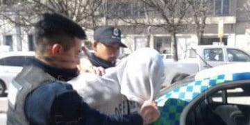 Detenido alato banco