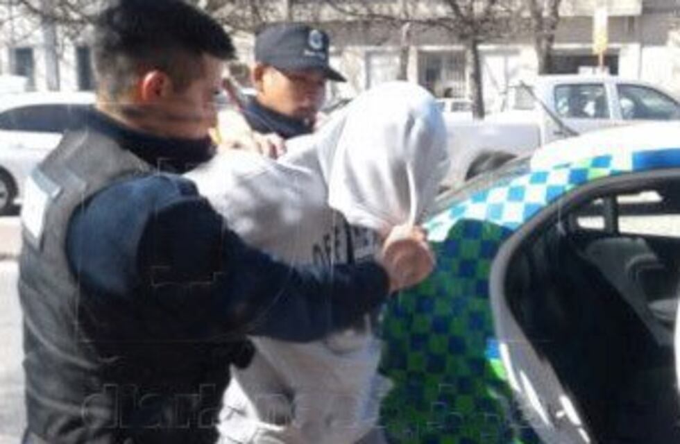 Intentó asaltar el Banco Credicoop con un arma blanca