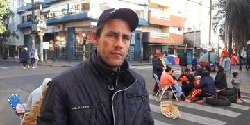 Misiones tareferos protestan ante oficinas de la Nación en Posadas\u002E (Misiones Online)