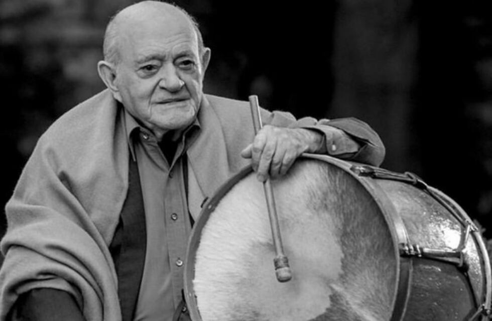 El gobernador lamentó la partida de "Vitillo" Ábalos