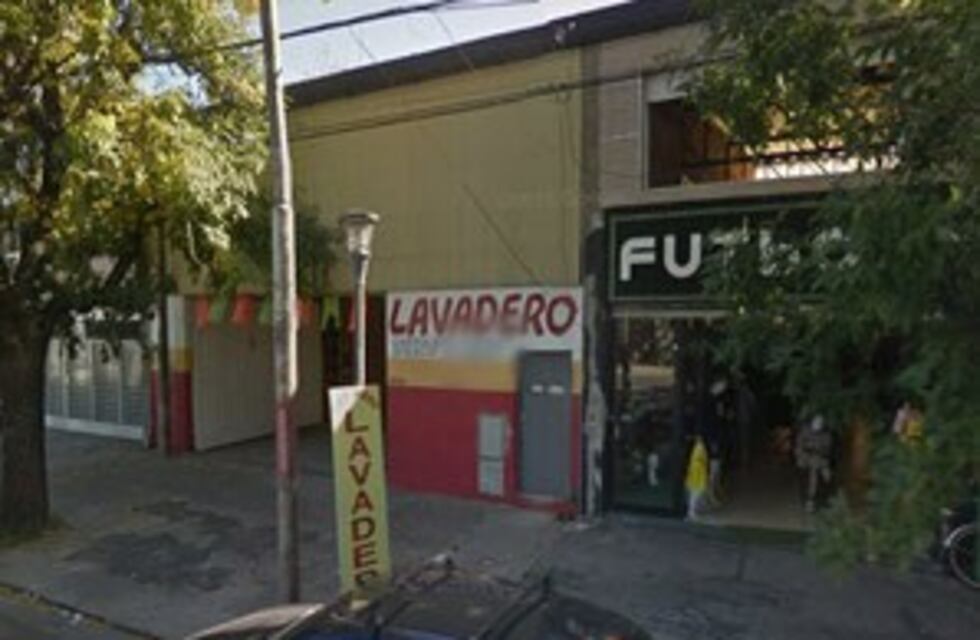 Violentaron el portón de un lavadero y se llevaron de todo