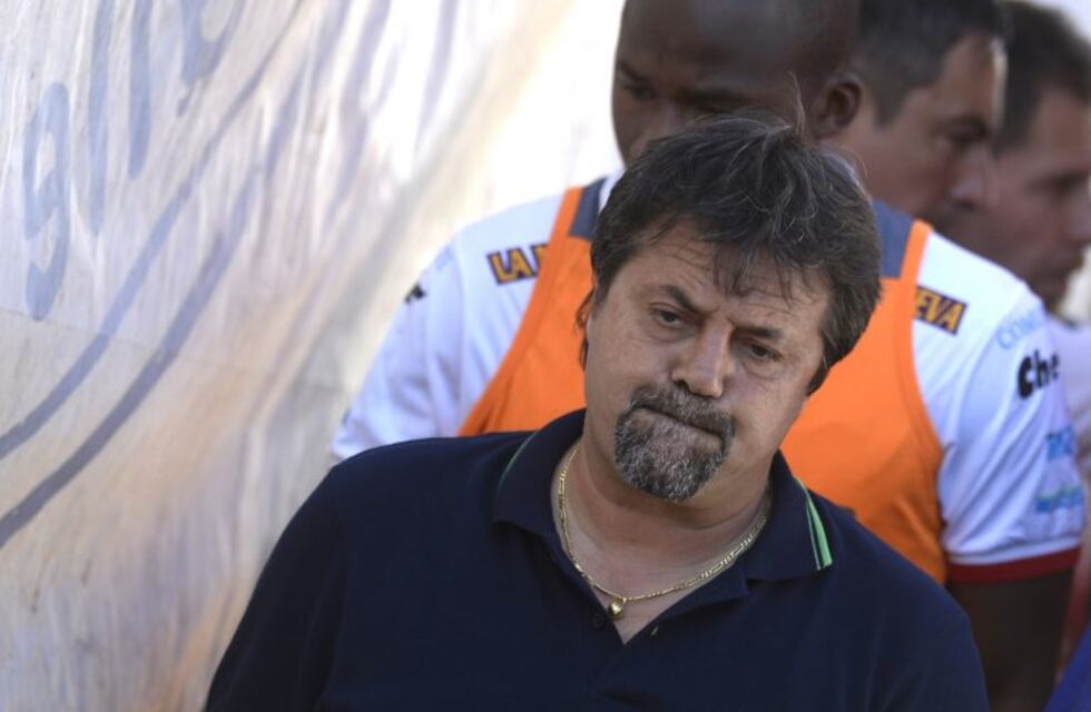 Caruso Lombardi pidió un bono de $10.000 para los entrenadores: "La mayoría no tiene un mango"