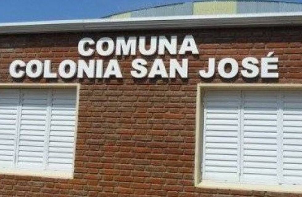 Quiso resguardar su vehículo y murió al chocar con un poste de alumbrado