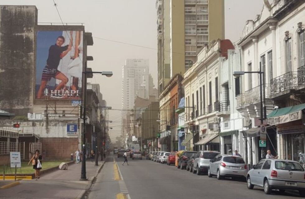 Doble alerta por tormentas y vientos fuertes