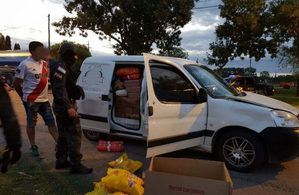 Secuestran drogas a un automovilista en un operativo en Jesús María