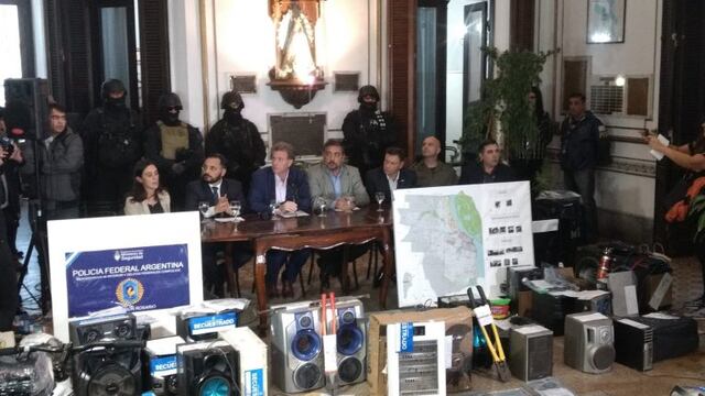 Funcionarios del Ministerio de Seguridad de la Naciu00f3n y fiscales provinciales que ordenaron los allanamientos brindaron detalles del megaoperativo desarrollado en la Tablada y Repu00fablica de la Sexta.