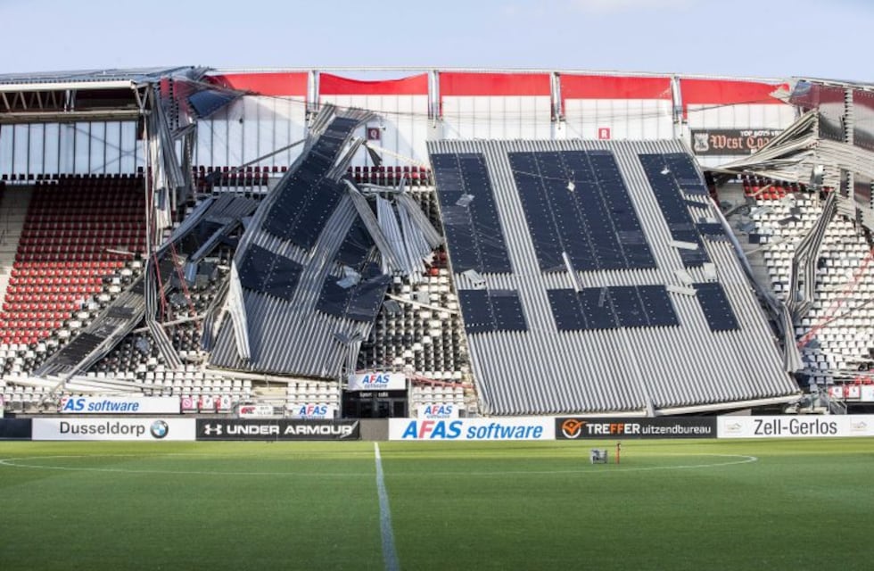 Conmoción en Holanda: se derrumbó parte del estadio del AZ Alkmaar