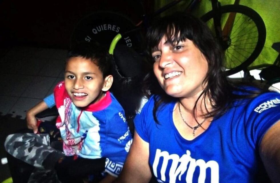 Adoptó un niño con parálisis cerebral y le cambió la vida