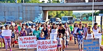 Candelaria marchó en contra de las violaciones y por más justicia y seguridad\u002E (El Territorio)