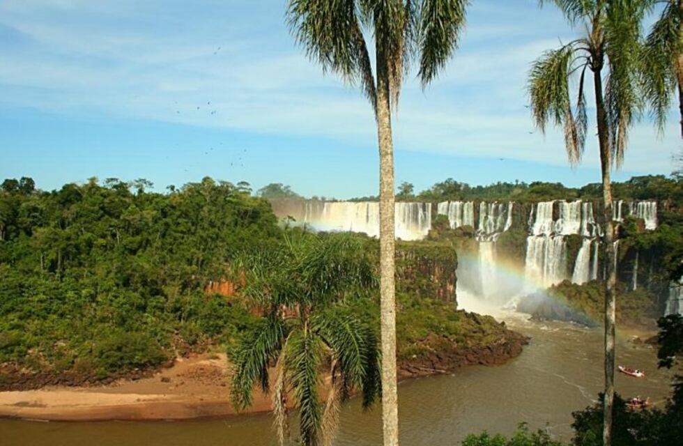 Lunes con cielo cubierto y altas temperaturas en la provincia