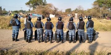 Toma de tierras en Resistencia: desalojan alrededor de 150 familias