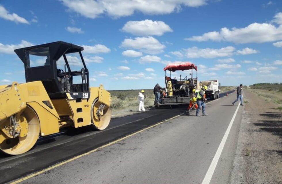 Vialidad Provincial supervisó tareas de un sector de la ruta Nº 1 de Puerto Madryn