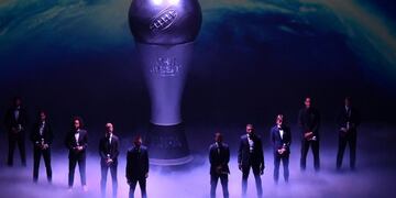 Los 11 jugadores ideales en categoría masculina\u002E (Foto: Marco BERTORELLO / AFP)