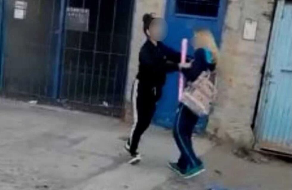 Golpearon a una menor a la salida de una escuela de Comodoro