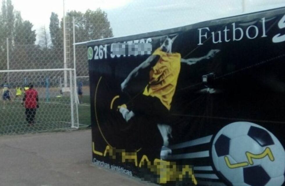 Usurparon una cancha de fútbol 5