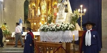 Placa en conmemoración de los caídos en Malvinas salteños