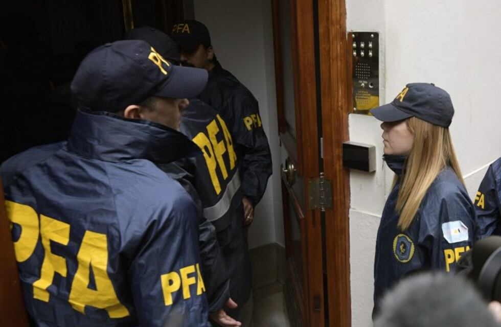 Según un abogado de Cristina Kirchner, dejaron un tóxico en el departamento de Recoleta