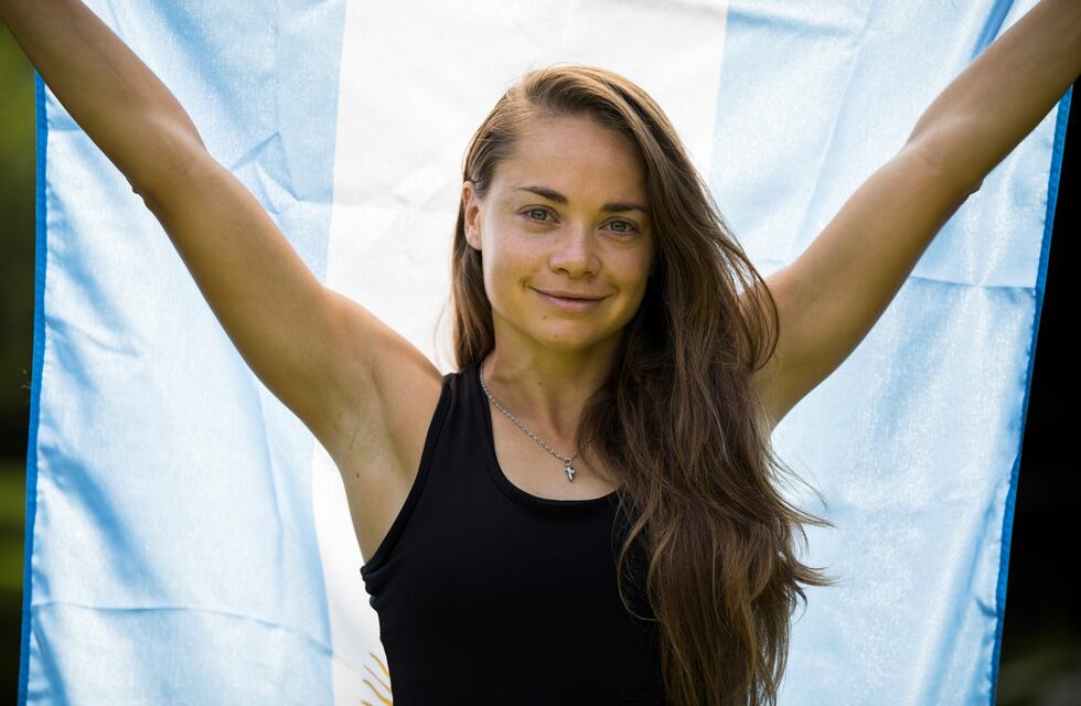 La mendocina Estefanía Banini se recibió de DT, a poco del Mundial femenino y de colgar los botines