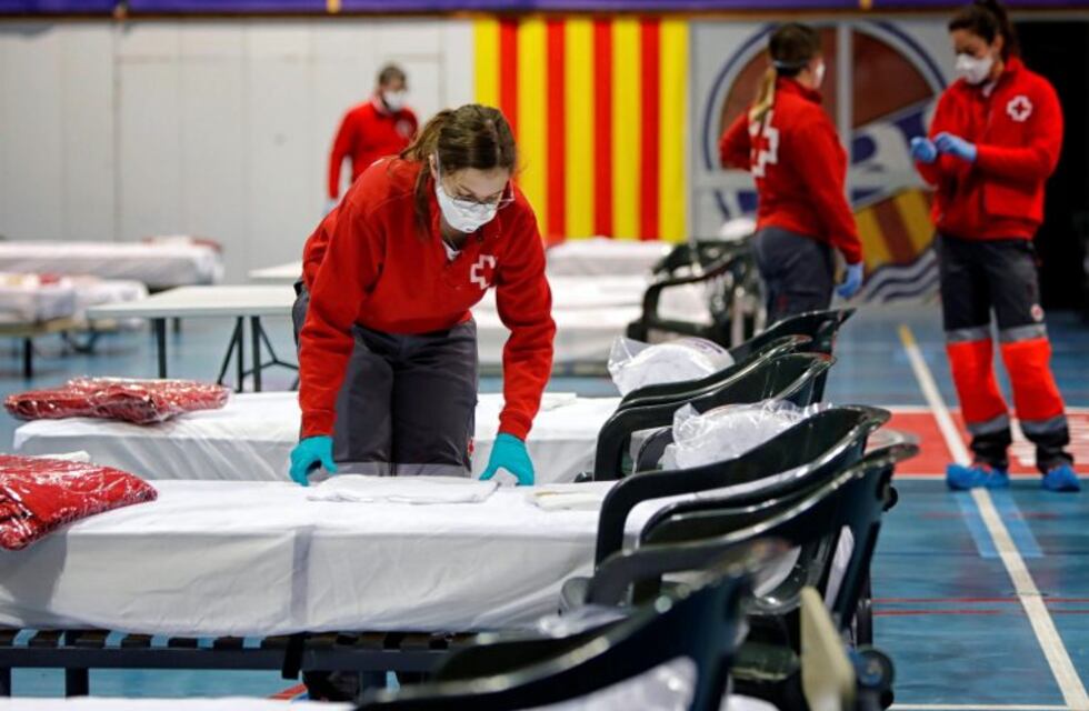 Coronavirus en España: hubo 950 muertos en un día y ya hay más de 10.000 fallecidos