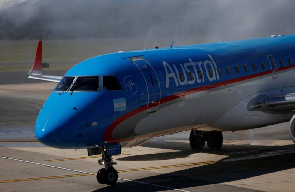 El gremio de Aeronavegantes anunció un paro en la empresa Austral