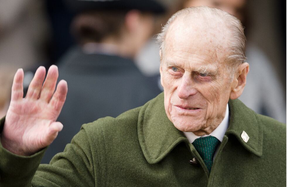 La dura historia familiar del príncipe Felipe: perdió su trono y fue exiliado de Grecia