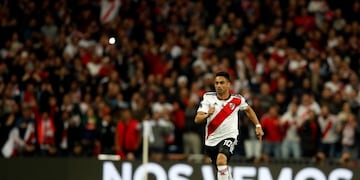 Gonzalo Martinez of Argentina's River Plate runs to score his team's third goal against Argentina's Boca Juniors during the second half of overtime of the Copa Libertadores final soccer match at the Santiago Bernabeu stadium in Madrid, Spain, Sunday, Dec\u002E 9, 2018\u002E (AP Photo/Thanassis Stavrakis) madrid españa  campeonato torneo copa libertadores 2018 futbol futbolistas partido final river plate boca juniors