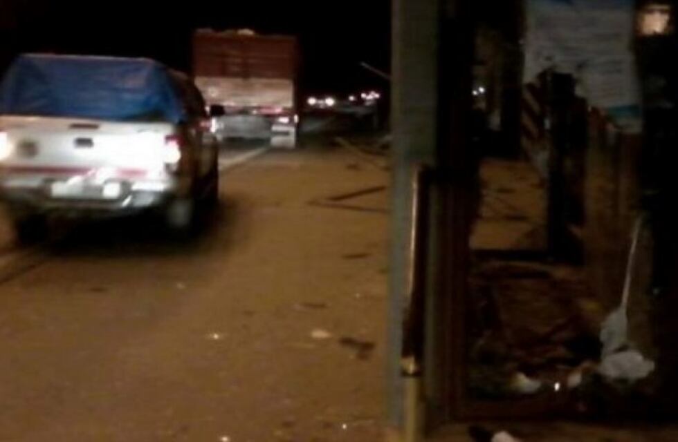 Fuerte enfrentamiento entre pasadores de coca y Gendarmería en la frontera de Aguas Blancas