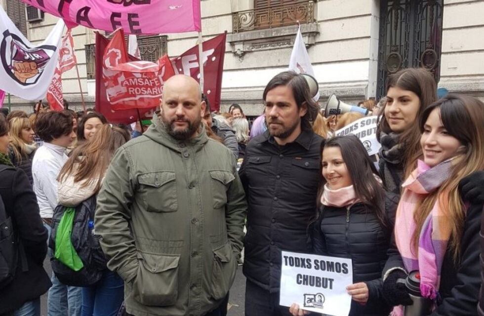 Del Caño defendió el paro docente y dijo que "la CGT mira para otro lado"