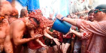 ¿Habrán mojado el pancito en la salsa? (Foto: AP Photo/Alberto Saiz)