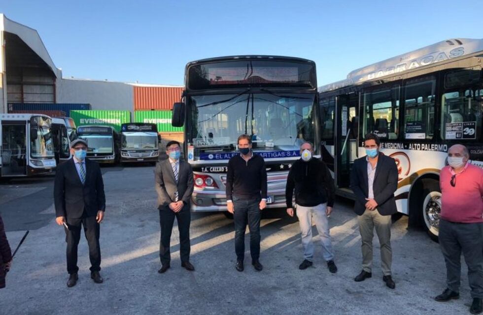 Diego Santilli visitó la terminal de las primeras empresas de colectivos en instalar cámaras térmicas