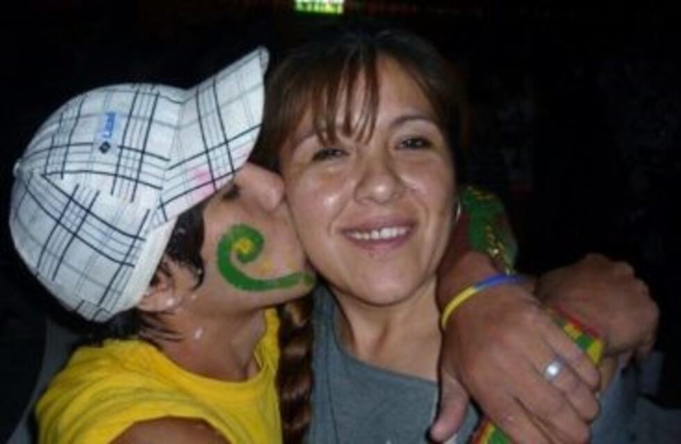 "Ay, por Dios, me muero": la reacción de la mamá de Facundo Astudillo Castro ante el amuleto hallado