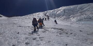 El cordobés Ricardo Birn debió ser rescatado del Monte Everest\u002E