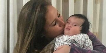 Mar Tarrés y su sobrina\u002E (@martarresok)