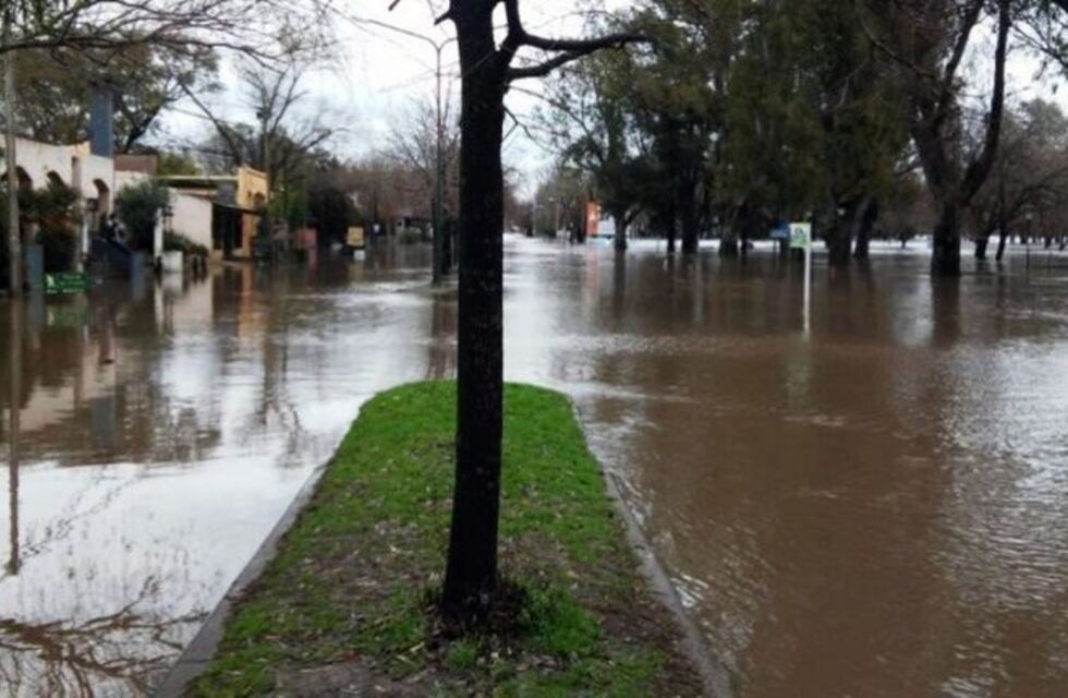 La lluvia causó inundaciones en algunas zonas de La Plata