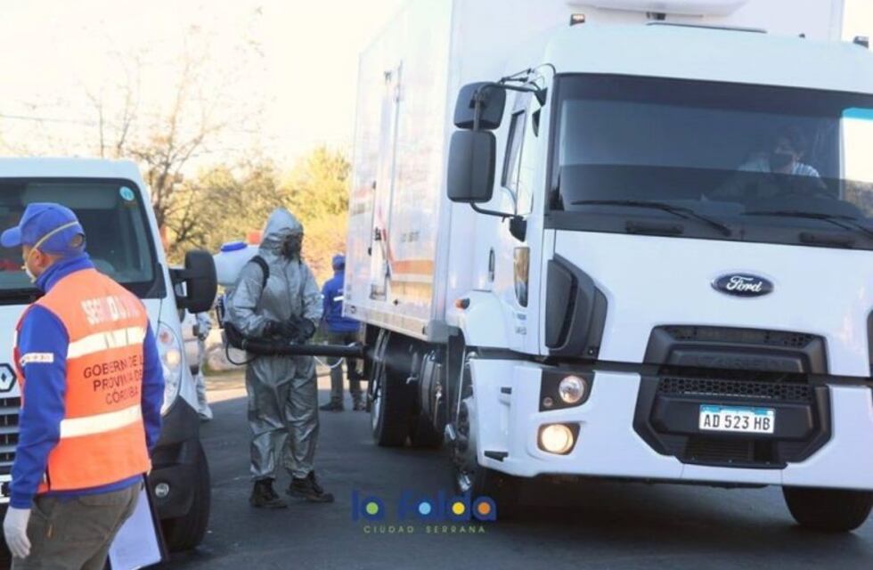 Desinfectaron en La Falda todos los vehículos provenientes de Córdoba