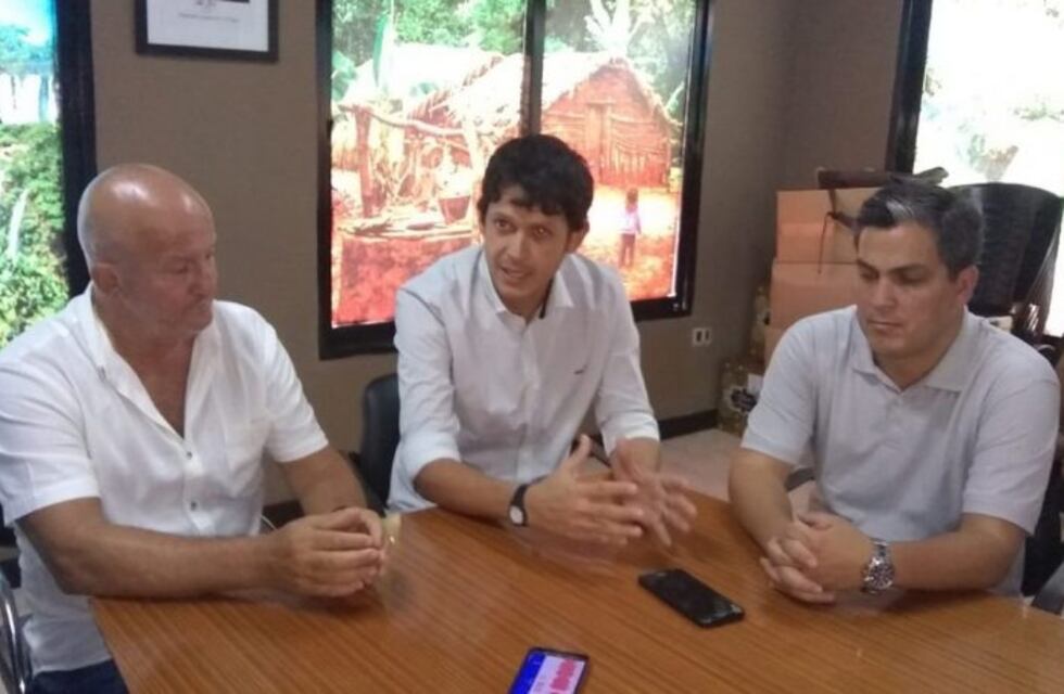 El ministro de Prevención de Adicciones se reunió con el intendente Filippa y su par de Iguazú