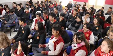 Alta Gracia: los alumnos del Instituto Superior Manuel de Falla participaron de una charla sobre salud sexual\u002E
