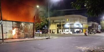 Incendio en un baldío de barrio Cofico\u002E