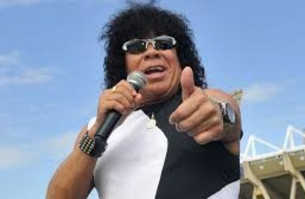 La Mona agradeció por el mural en Villa Azalais