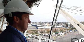 Arturo Rojas en el buque Jin Qu