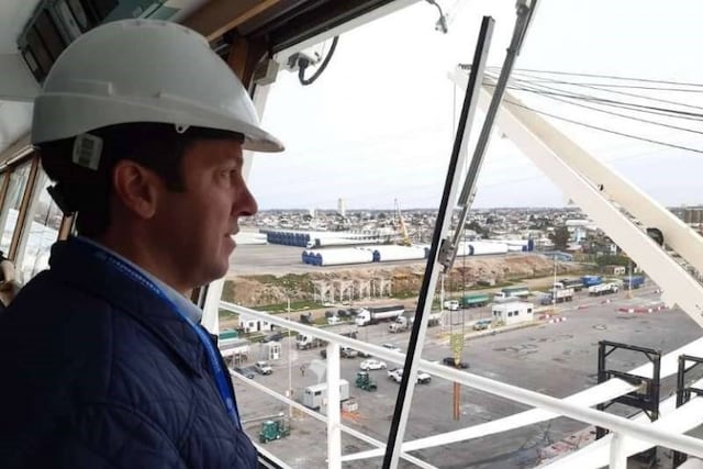 Arturo Rojas en el buque Jin Qu